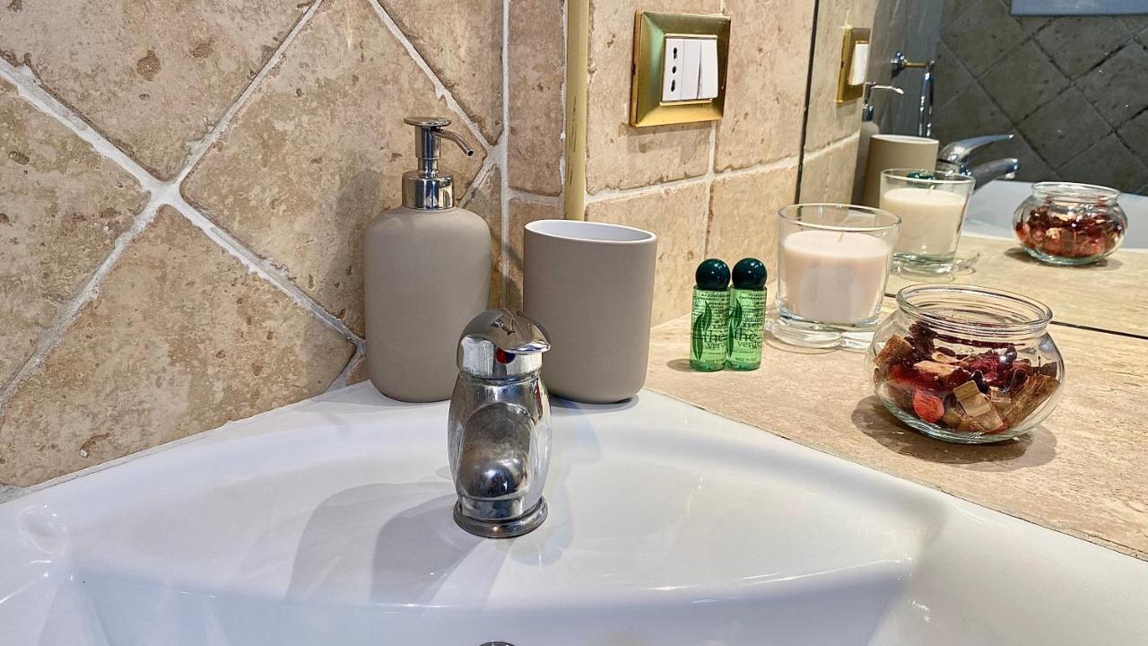 Karma House Deluxe Navona Apartment โรม ภายนอก รูปภาพ