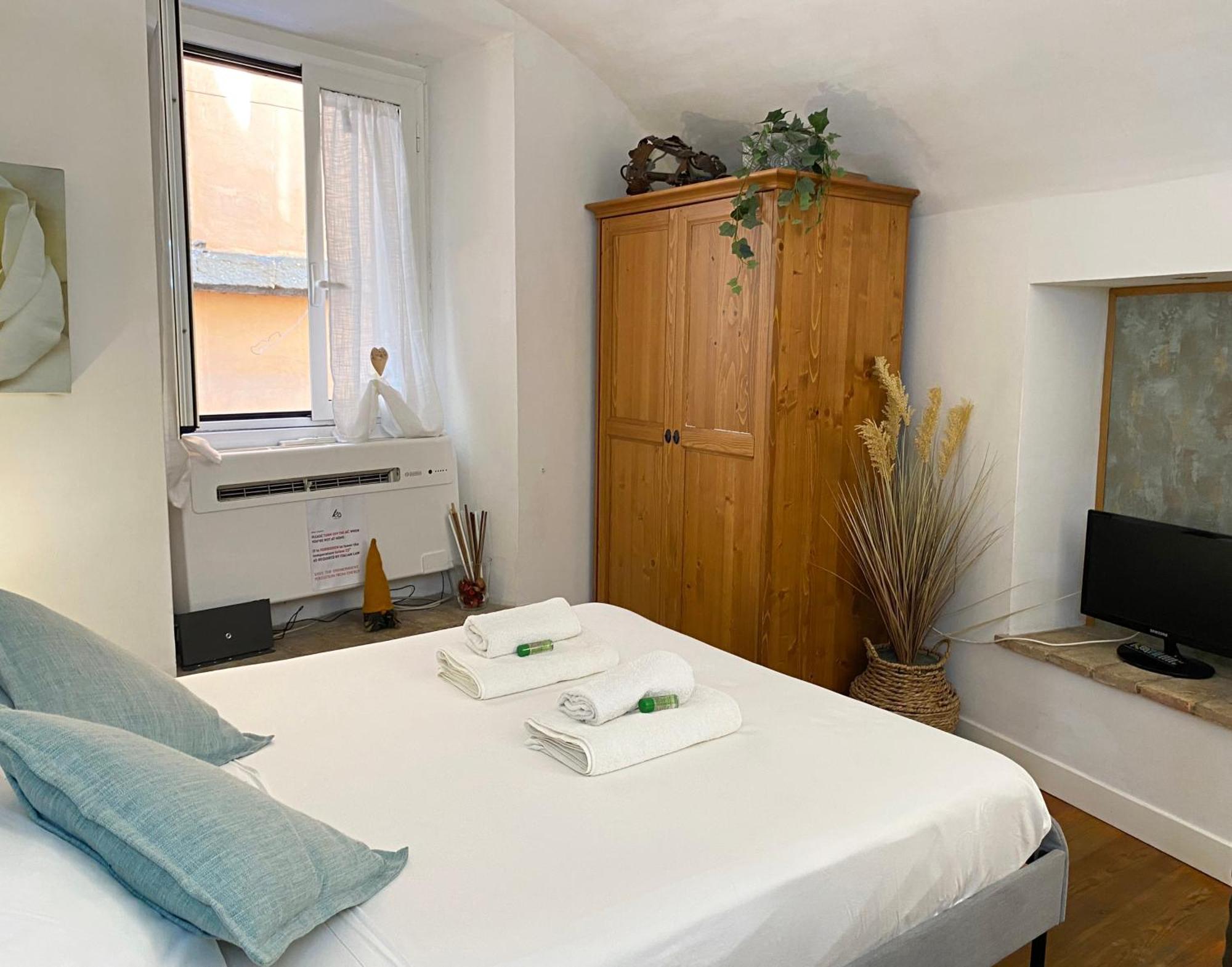 Karma House Deluxe Navona Apartment โรม ภายนอก รูปภาพ